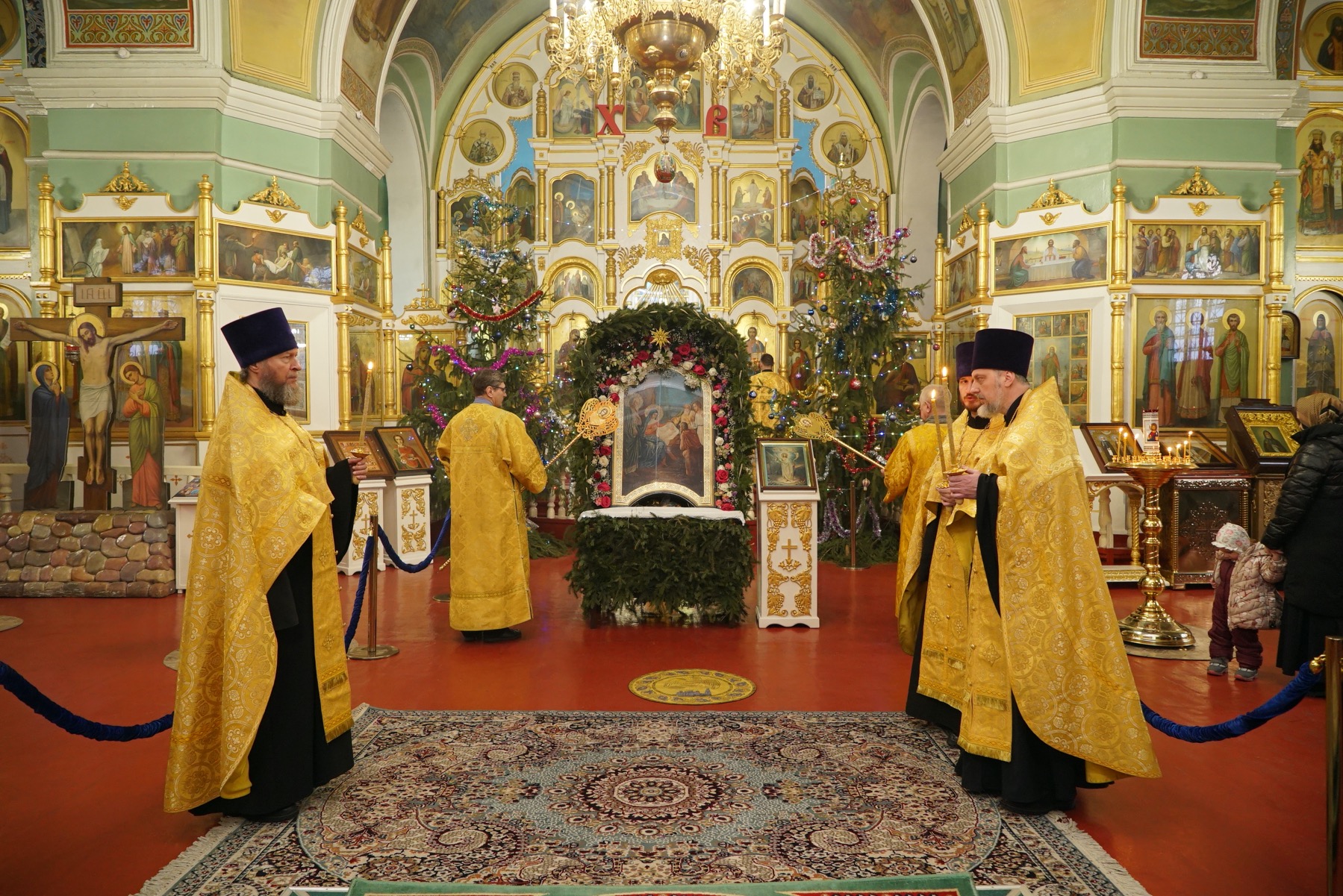 В канун Недели 31-й по Пятидесятнице, по Рождестве Христовом, епископ Серафим совершил всенощное бдение в Успенском кафедральном соборе
